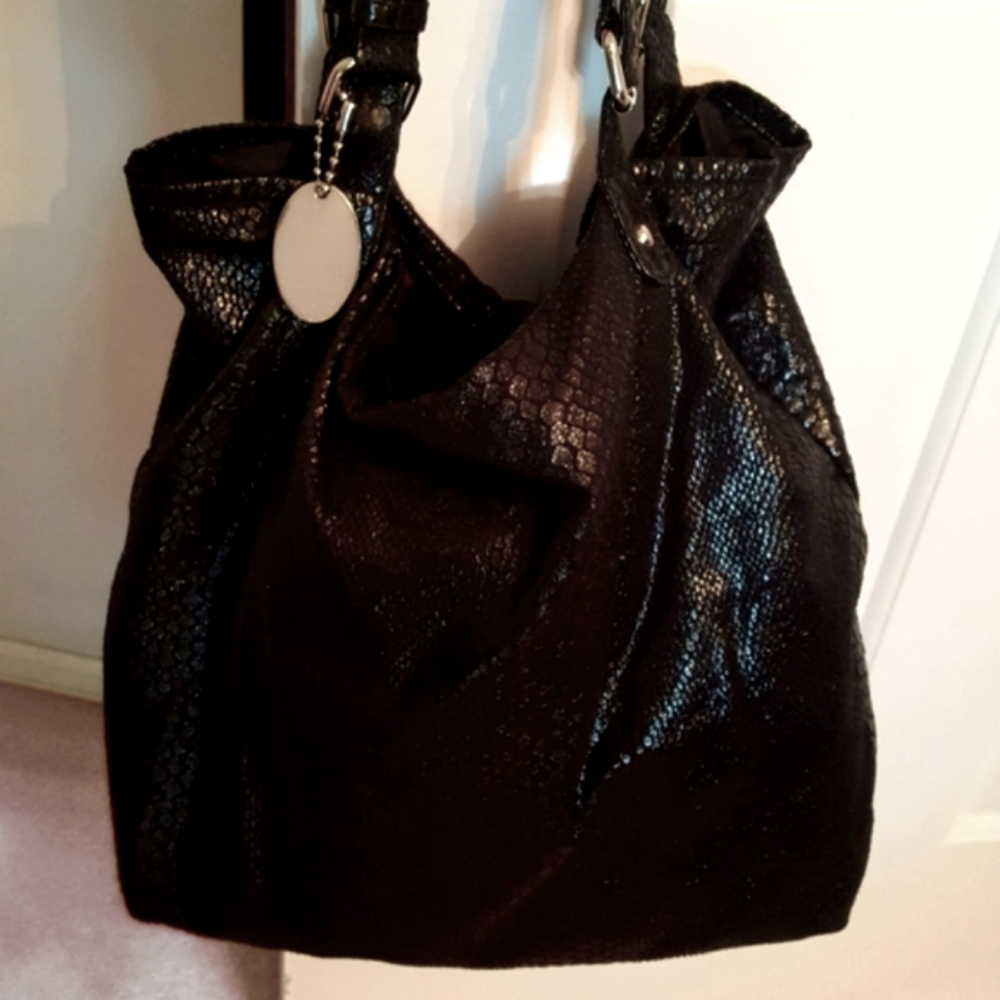 Kenneth Cole Reaction snake skin look purse